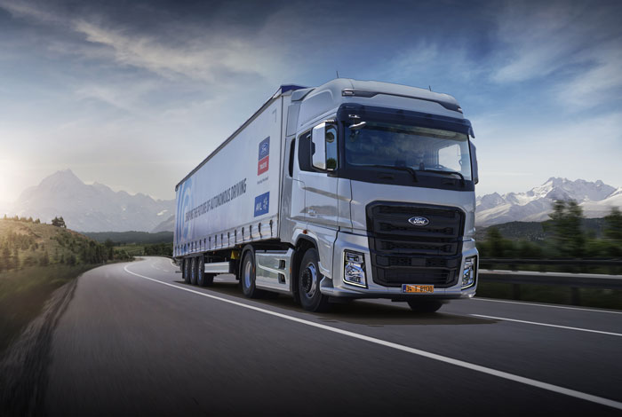 Entdecken Sie unsere Ford LKW - Zuverlässige Lastenträger für lange Fahrten.