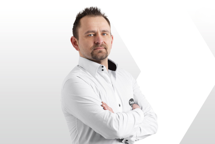 Eugen Lang Ansprechpartner Customizing