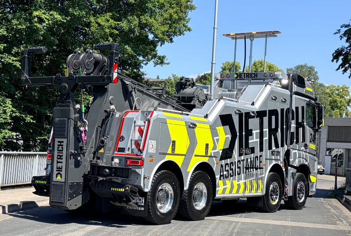 Mercedes-Benz Arocs 4463 8x4 mit EMPL Abschlepp- und Bergungsaufbau als Schwerlast-Bergefahrzeug von Dietrich Trucks